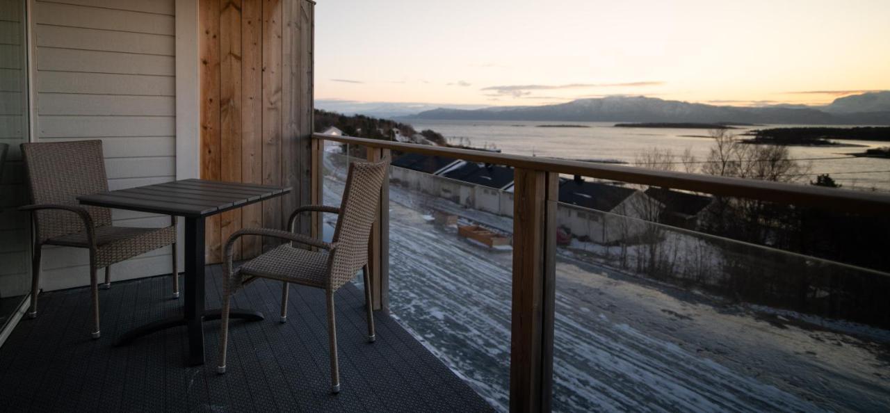 Appartement Destination Senja - Stonglandseidet Extérieur photo